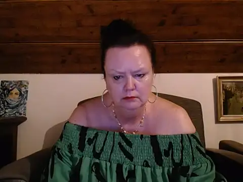 TiffanyMature online show from 05-26-26, 08:27