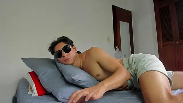 AlexanderHall online show from 12-13-25, 07:53