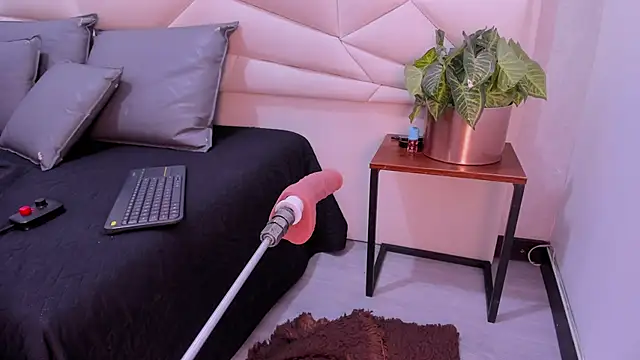 ValeriaJulio  online show from 03-08-26, 01:25