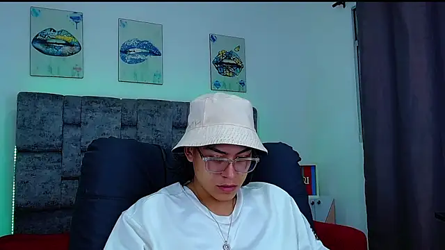 dirty model online show from 10-13-25, 02:11