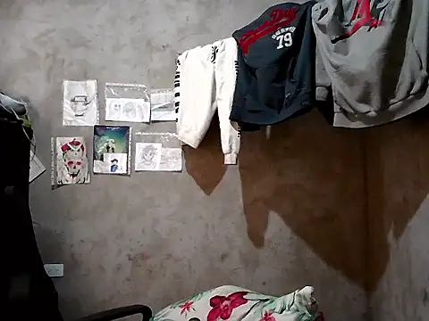 dirty model online show from 04-20-26, 07:48