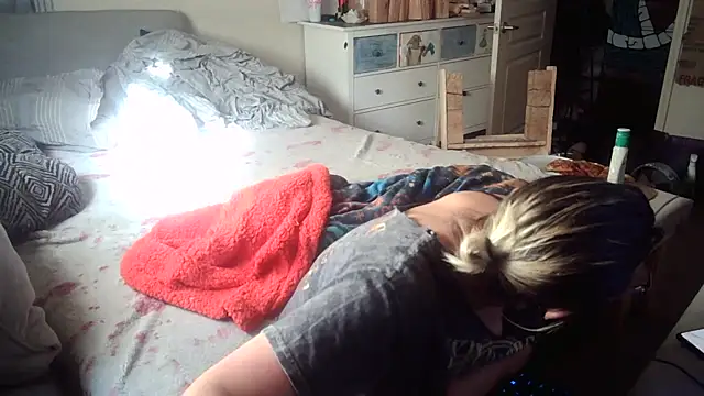 PremiumKitty online show from 02-13-26, 05:31