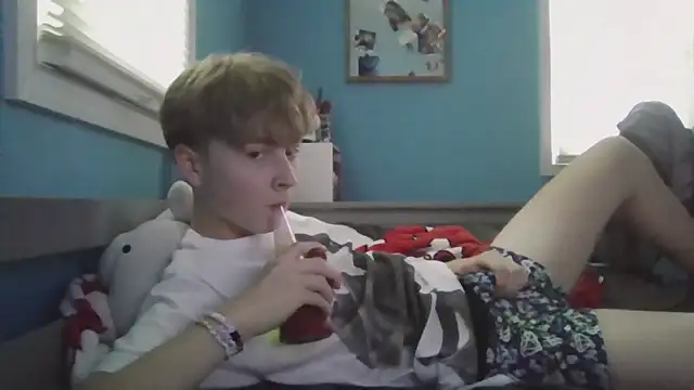 Liam axel35 online show from 10-13-25, 07:47