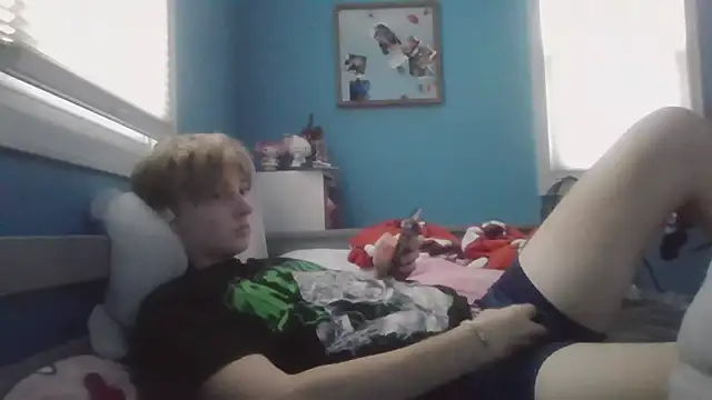 Liam axel35 online show from 11-10-25, 09:03