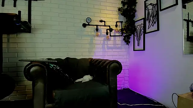 ItaloMoore online show from 09-10-25, 11:32