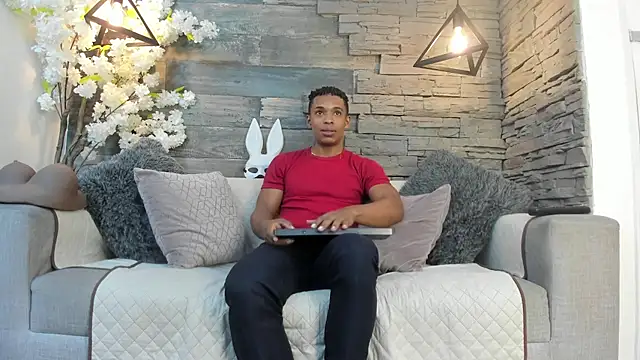 ItaloMoore online show from 10-12-25, 12:04