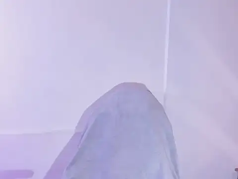 Amy Kobold3 online show from 10-07-25, 08:39