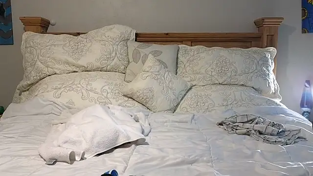 Maverikrose online show from 04-15-26, 11:49