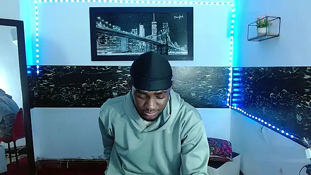 Snapshot of eebony_stallion chatting on 10-04-25, 03:04 eebony stallion online show from 10-04-25, 03:04