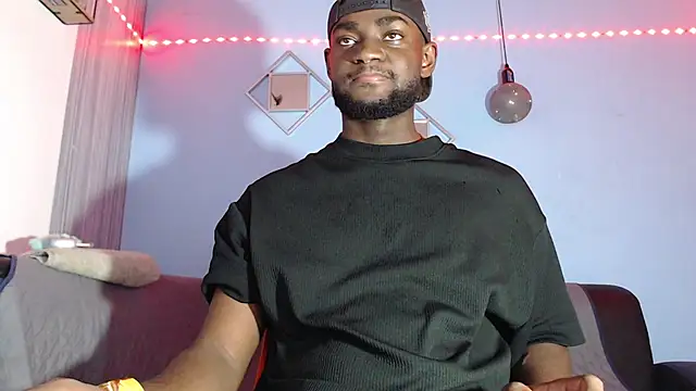 eebony stallion online show from 03-11-26, 08:15