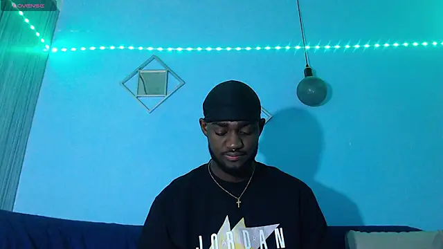 eebony stallion online show from 04-18-26, 03:21