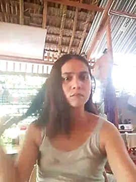 Snapshot of lexyyr17 chatting on 07-13-26, 04:26 lexyyr17 online show from 07-13-26, 04:26