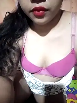 Snapshot of hotmomma8 chatting on 06-29-26, 06:52 hotmomma8 online show from 06-29-26, 06:52