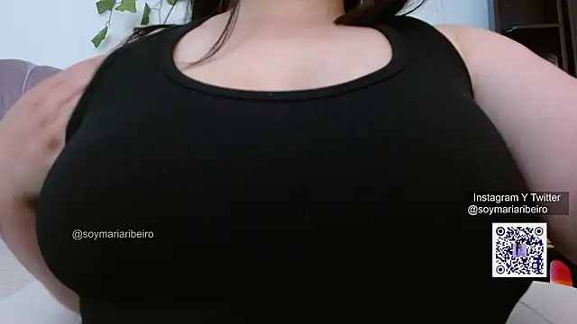 Snapshot of maria_ribeiro chatting on 10-15-25, 01:28 maria ribeiro online show from 10-15-25, 01:28