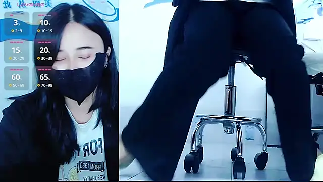 Snapshot of Mya8860 chatting on 11-03-25, 08:59 Mya8860 online show from 11-03-25, 08:59