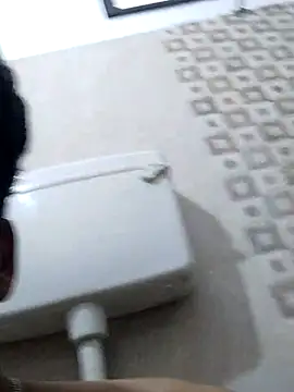 Snapshot of kjohn20 chatting on 11-16-25, 05:46 kjohn20 online show from 11-16-25, 05:46