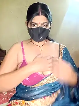 reena502 online show from 06-17-26, 04:04