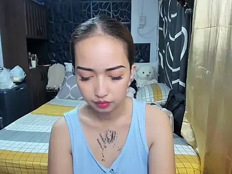 Snapshot of Soft_Angel8 chatting on 11-29-25, 03:26 Soft Angel8 online show from 11-29-25, 03:26