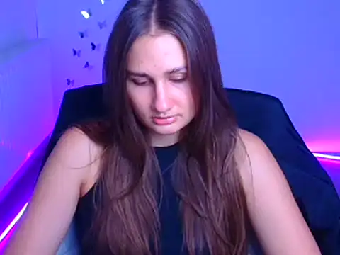 Snapshot of Stefanie_Sweet chatting on 09-25-25, 05:11 Stefanie Sweet online show from 09-25-25, 05:11