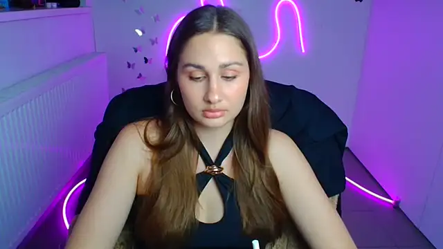 Snapshot of Stefanie_Sweet chatting on 06-18-26, 11:25 Stefanie Sweet online show from 06-18-26, 11:25