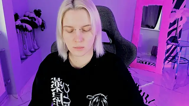 BethanyCloud online show from 02-11-26, 05:23