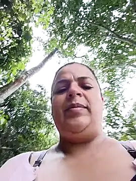 Mia-Glow online show from 02-24-26, 01:20