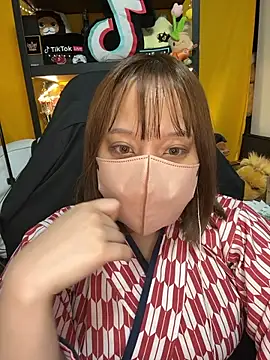 Snapshot of 0kanna0 chatting on 09-18-25, 04:09 0kanna0 online show from 09-18-25, 04:09