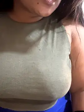 Maggi-is-back online show from 10-31-25, 02:56