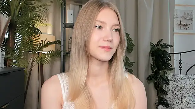 Snapshot of ChinBonnell chatting on 09-10-25, 05:51 ChinBonnell online show from 09-10-25, 05:51