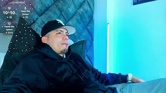 OwenStonne  online show from 12-05-25, 12:47