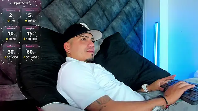 OwenStonne  online show from 12-16-25, 12:43