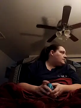 Snapshot of nonconformer16 chatting on 12-17-25, 09:43 nonconformer16 online show from 12-17-25, 09:43