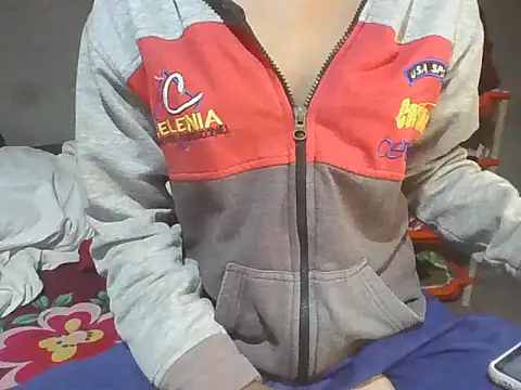 mala2580 online show from 11-17-25, 05:19