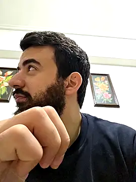 Snapshot of mhtsos331 chatting on 11-09-25, 11:14 mhtsos331 online show from 11-09-25, 11:14