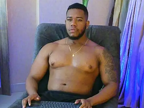 Snapshot of BenjaminCol_ chatting on 10-04-25, 11:41 BenjaminCol online show from 10-04-25, 11:41