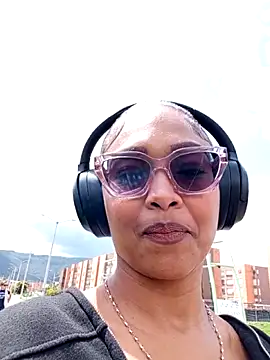 BiiancaEstradaa online show from 04-23-26, 03:25