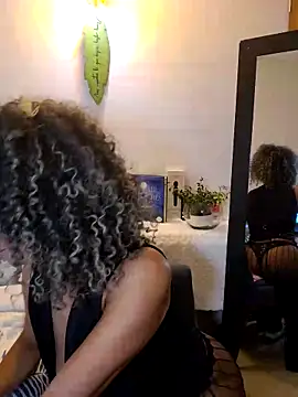 BiiancaEstradaa online show from 06-04-26, 12:27