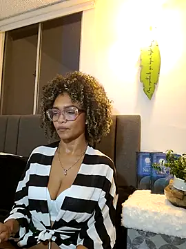 BiiancaEstradaa online show from 07-19-26, 11:41