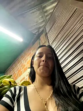 Snapshot of Mia_jhoonson chatting on 11-22-25, 10:25 Mia jhoonson online show from 11-22-25, 10:25