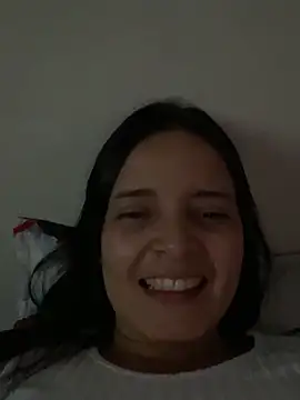 Mia jhoonson online show from 02-15-26, 10:17