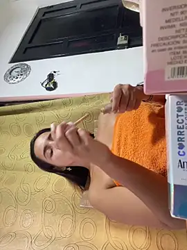 Mia jhoonson online show from 05-10-26, 10:37
