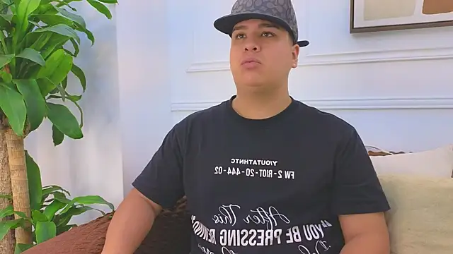 Naim Bennetsex online show from 04-28-26, 06:24