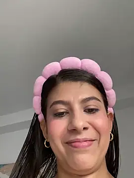 Lenapink19 online show from 10-25-25, 08:58