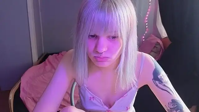 Elieiza xo online show from 04-07-26, 08:59