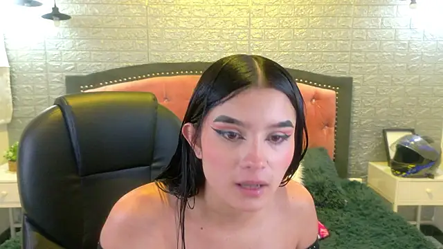 Natalie loffreda online show from 02-02-26, 04:11