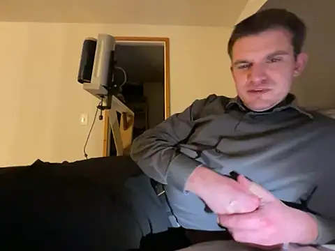 cumitted online show from 02-24-26, 09:51