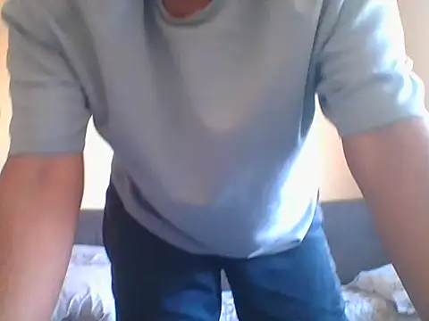 dream32222 online show from 10-13-25, 01:11