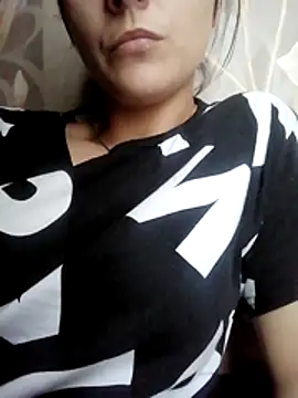 Snapshot of Jenevaonlovex chatting on 10-31-25, 10:05 Jenevaonlovex online show from 10-31-25, 10:05