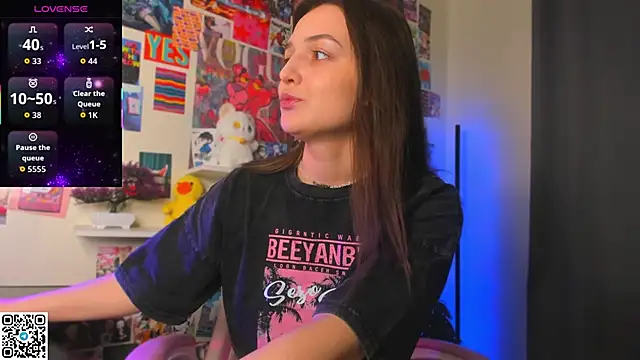 Snapshot of Ann_Perry chatting on 05-02-26, 12:37 Ann Perry online show from 05-02-26, 12:37