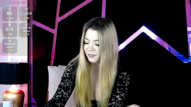 Breezelle online show from 12-15-25, 05:50